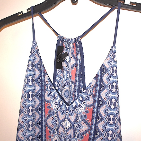 BCX Printed V-Hem Top color 5 - Picture 3 of 7